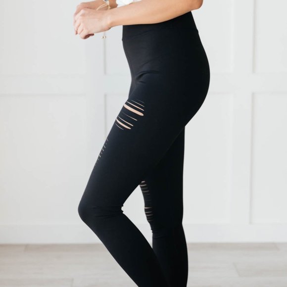 Black Distressed Leggings 2X NWT - Picture 5 of 5